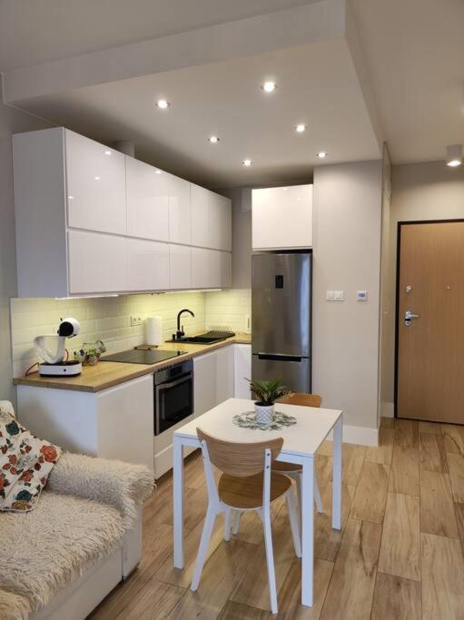 Sweet Apartment Vis-A-Vis Medicover And Paley Institute Warszawa Zewnętrze zdjęcie